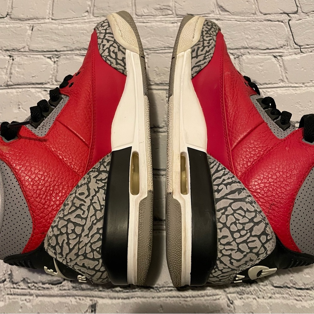 Air Jordan 3 Red Cement